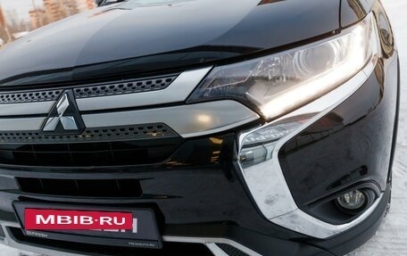 Mitsubishi Outlander III рестайлинг 3, 2019 год, 2 470 000 рублей, 6 фотография