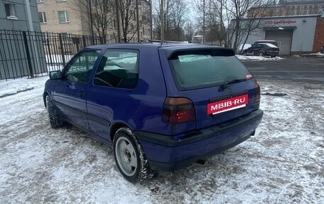 Volkswagen Golf III, 1997 год, 165 000 рублей, 2 фотография