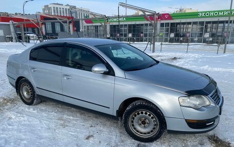 Volkswagen Passat B6, 2008 год, 655 000 рублей, 2 фотография