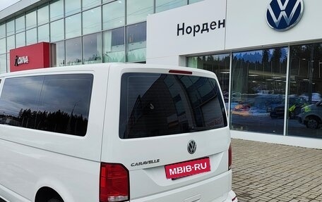 Volkswagen Caravelle T6 рестайлинг, 2021 год, 4 900 000 рублей, 7 фотография