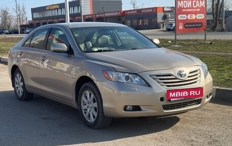 Toyota Camry, 2007 год, 950 000 рублей, 2 фотография