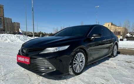 Toyota Camry, 2020 год, 3 950 000 рублей, 8 фотография