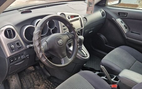 Toyota Matrix, 2005 год, 700 000 рублей, 5 фотография