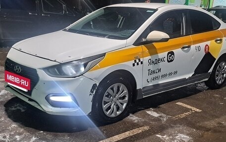 Hyundai Solaris II рестайлинг, 2018 год, 660 000 рублей, 4 фотография