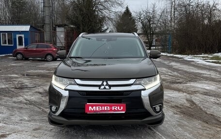 Mitsubishi Outlander III рестайлинг 3, 2017 год, 2 950 000 рублей, 1 фотография