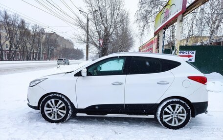 Hyundai ix35 I рестайлинг, 2011 год, 1 390 000 рублей, 4 фотография