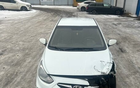 Hyundai Solaris II рестайлинг, 2013 год, 490 000 рублей, 8 фотография