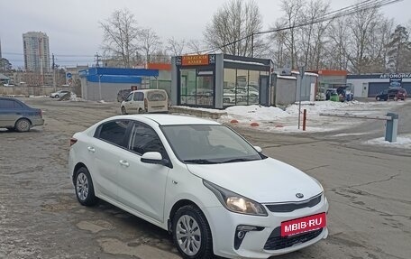 KIA Rio IV, 2017 год, 765 000 рублей, 2 фотография