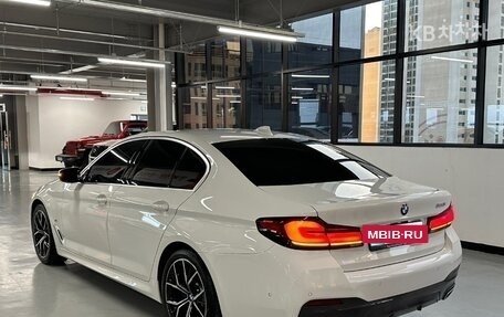 BMW 5 серия, 2022 год, 3 985 000 рублей, 6 фотография