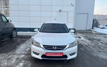 Honda Accord IX рестайлинг, 2013 год, 1 400 000 рублей, 2 фотография