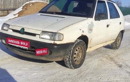 Skoda Felicia I рестайлинг, 1996 год, 100 000 рублей, 11 фотография