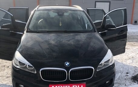 BMW 2 серия Active Tourer F45, 2016 год, 2 150 000 рублей, 1 фотография