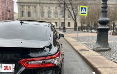 Toyota Camry, 2022 год, 3 550 000 рублей, 5 фотография