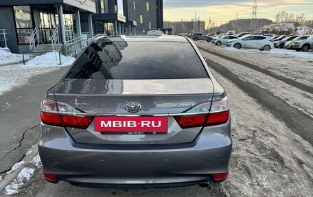 Toyota Camry, 2015 год, 2 350 000 рублей, 5 фотография