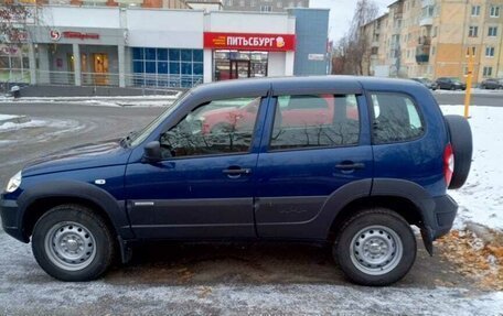 Chevrolet Niva I рестайлинг, 2018 год, 805 000 рублей, 11 фотография