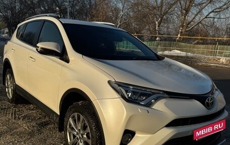 Toyota RAV4, 2016 год, 2 230 000 рублей, 9 фотография