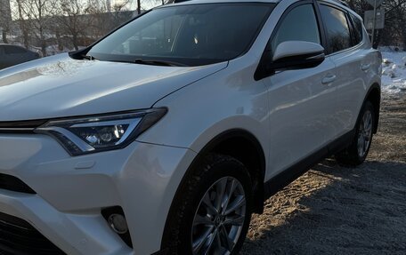 Toyota RAV4, 2016 год, 2 230 000 рублей, 15 фотография