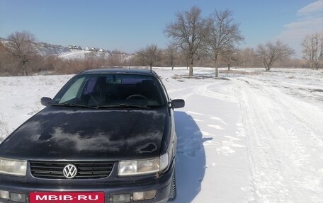 Volkswagen Passat B4, 1994 год, 230 000 рублей, 2 фотография