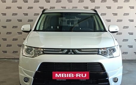 Mitsubishi Outlander III рестайлинг 3, 2013 год, 1 550 000 рублей, 3 фотография