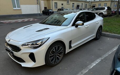 KIA Stinger I, 2018 год, 2 640 000 рублей, 1 фотография