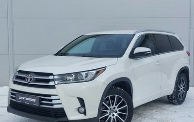 Toyota Highlander III, 2018 год, 4 090 000 рублей, 1 фотография