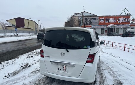 Honda Freed I, 2013 год, 1 400 000 рублей, 16 фотография