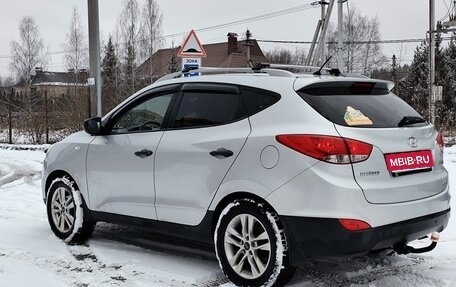 Hyundai ix35 I рестайлинг, 2013 год, 1 650 000 рублей, 2 фотография