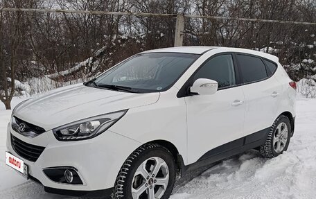 Hyundai ix35 I рестайлинг, 2015 год, 2 000 000 рублей, 2 фотография