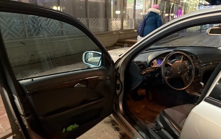 Mercedes-Benz E-Класс, 2004 год, 849 000 рублей, 8 фотография