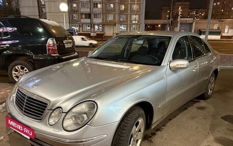 Mercedes-Benz E-Класс, 2004 год, 849 000 рублей, 7 фотография