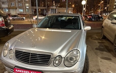 Mercedes-Benz E-Класс, 2004 год, 849 000 рублей, 23 фотография