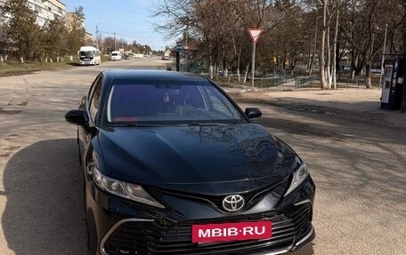 Toyota Camry, 2021 год, 2 480 000 рублей, 3 фотография