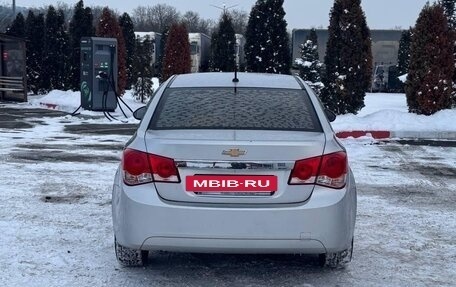 Chevrolet Cruze II, 2010 год, 610 000 рублей, 2 фотография