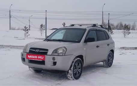 Hyundai Tucson III, 2008 год, 750 000 рублей, 3 фотография