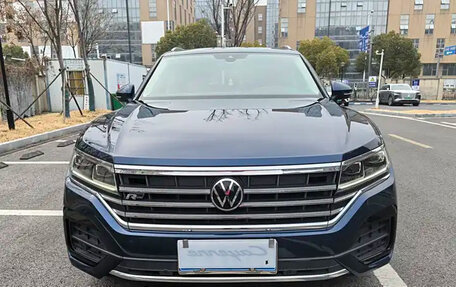 Volkswagen Touareg III, 2021 год, 4 820 000 рублей, 3 фотография