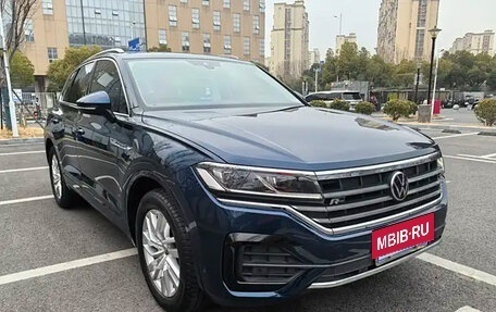 Volkswagen Touareg III, 2021 год, 4 820 000 рублей, 4 фотография