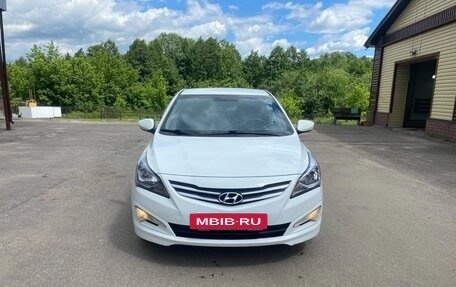 Hyundai Solaris II рестайлинг, 2016 год, 950 000 рублей, 2 фотография