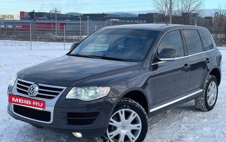 Volkswagen Touareg III, 2009 год, 1 780 000 рублей, 2 фотография