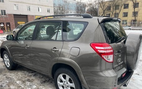 Toyota RAV4, 2011 год, 1 750 000 рублей, 2 фотография