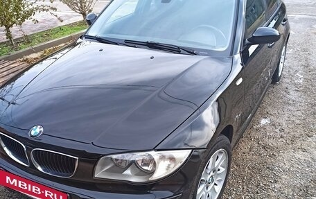 BMW 1 серия, 2006 год, 800 000 рублей, 8 фотография