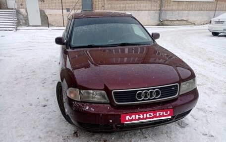 Audi A4, 1997 год, 390 000 рублей, 11 фотография