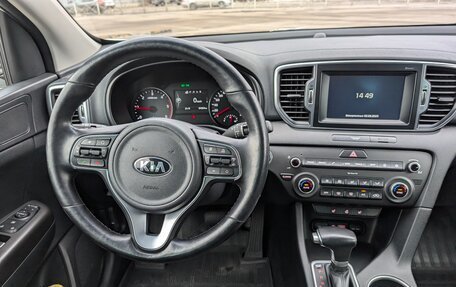 KIA Sportage IV рестайлинг, 2016 год, 2 350 000 рублей, 10 фотография