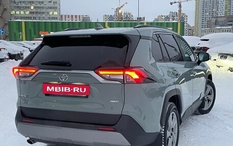 Toyota RAV4, 2019 год, 3 300 000 рублей, 7 фотография