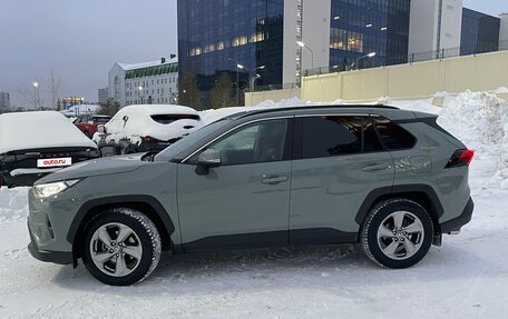 Toyota RAV4, 2019 год, 3 300 000 рублей, 13 фотография