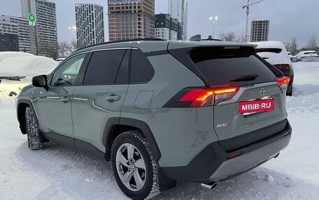 Toyota RAV4, 2019 год, 3 300 000 рублей, 9 фотография