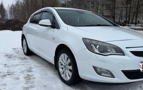 Opel Astra J, 2010 год, 890 000 рублей, 2 фотография