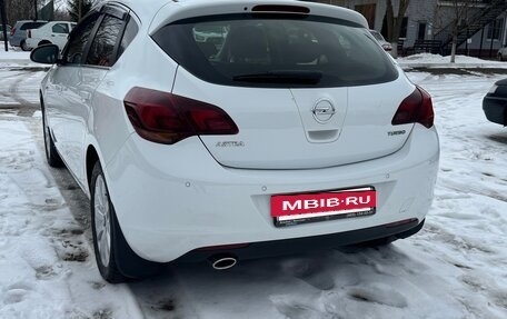 Opel Astra J, 2010 год, 890 000 рублей, 6 фотография