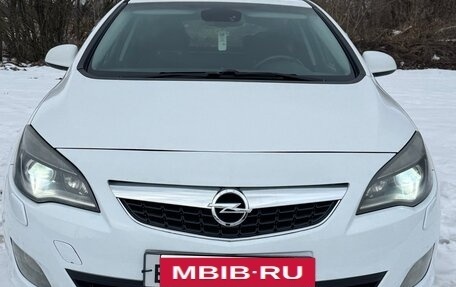 Opel Astra J, 2010 год, 890 000 рублей, 15 фотография