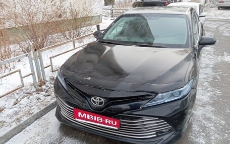 Toyota Camry, 2019 год, 2 100 000 рублей, 6 фотография