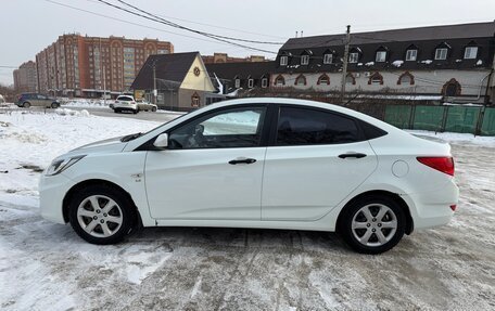 Hyundai Solaris II рестайлинг, 2011 год, 700 000 рублей, 1 фотография